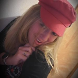 Meet your Posher, Katrina